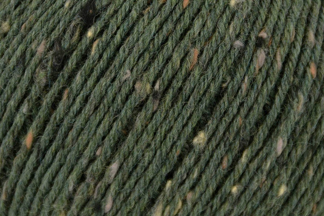 Universal Yarn - DELUXE WORSTED TWEED Superwash