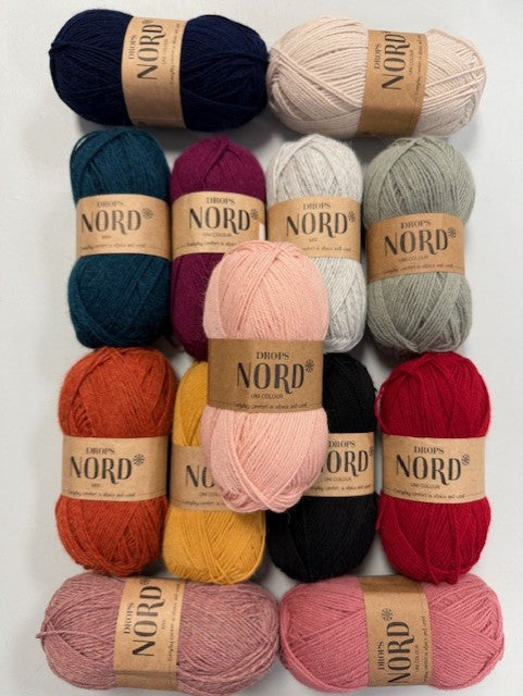 Ensemble de tricot- Chandail Winter Bride de Drops Design