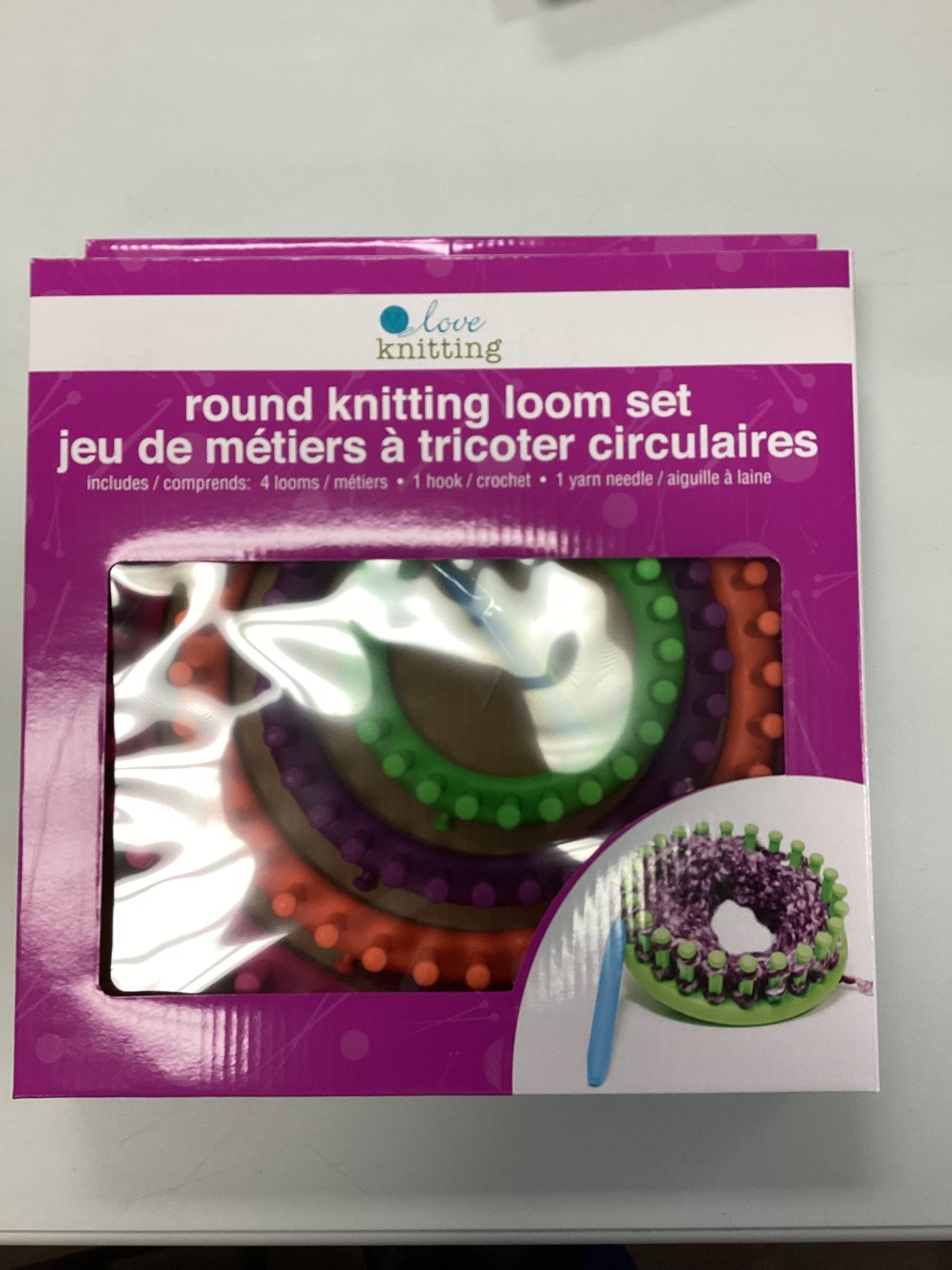 Round knitting loom set